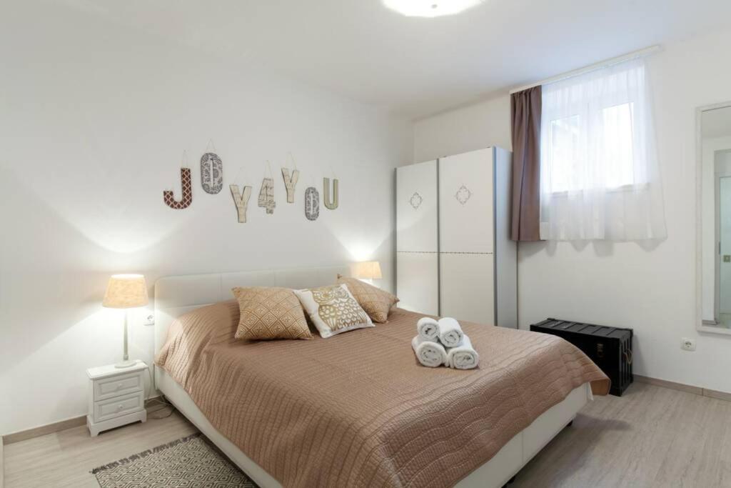 Joy4You Apt Near Beach And Center Split Bagian luar foto